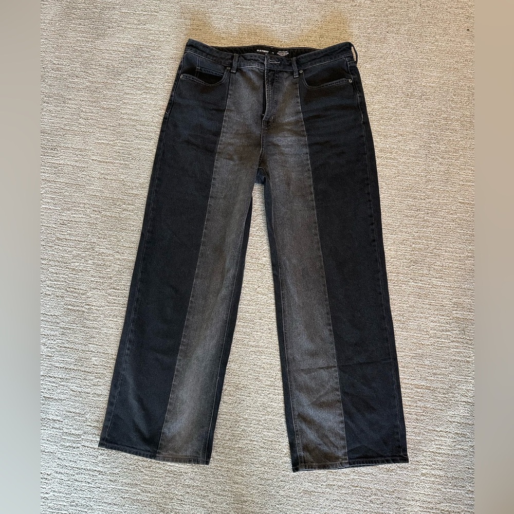 Old Navy high wasted wide leg jeans. Women’s 14 regular